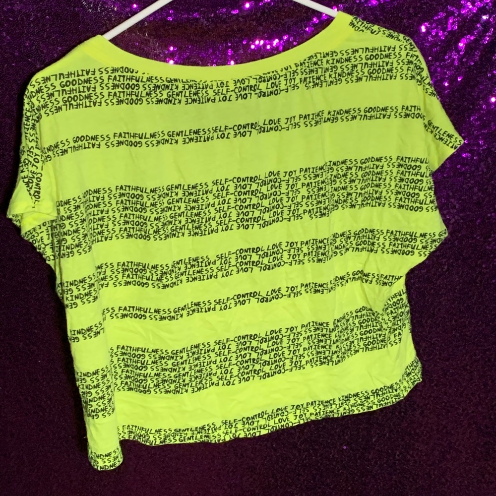 Mid Riff Tee - Picture 2 of 3